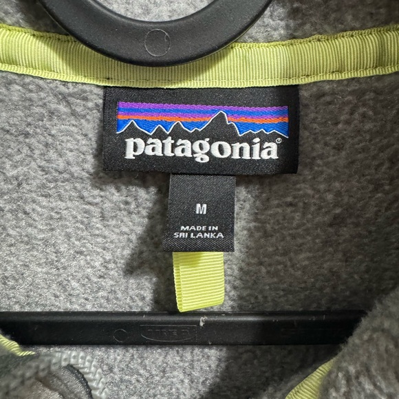 Patagonia fleece jacket 1/4 zip (women’s) - Picture 3 of 3